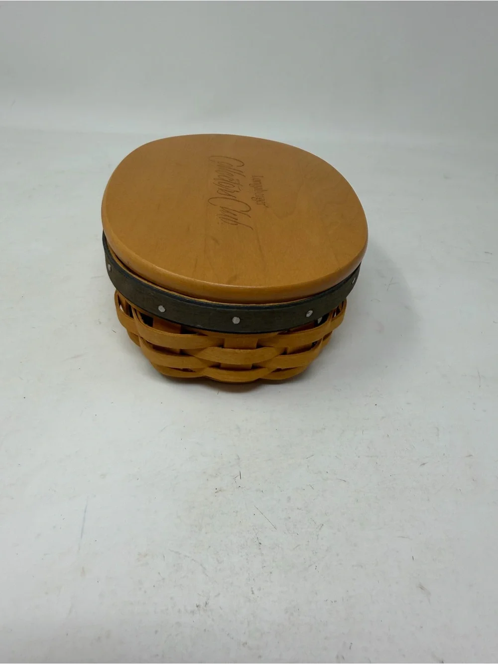 Longaberger 2001 Collectors Club Harmony Basket No 5 Lid Protector